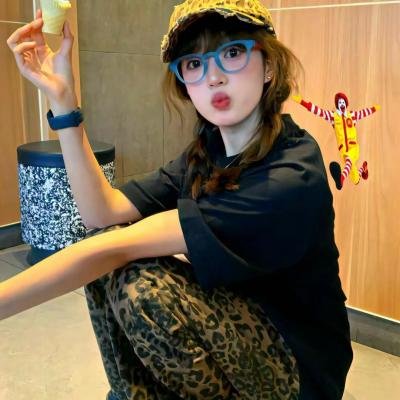 艾米丽·布莱尔的秘密